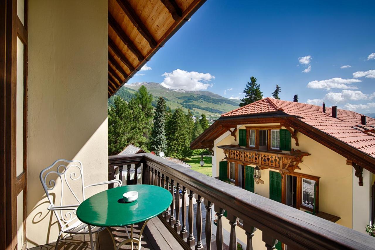 Hotel Villa Post Vulpera ภายนอก รูปภาพ
