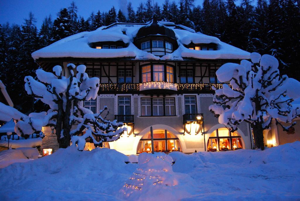 Hotel Villa Post Vulpera ภายนอก รูปภาพ